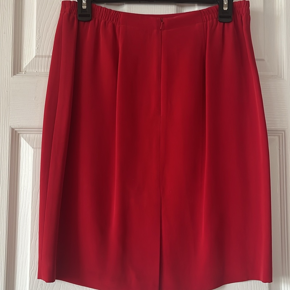 NWOT Minimalist design 100% red silk 2-pc suit sz 12 Petite CHAUS formal - Picture 6 of 7
